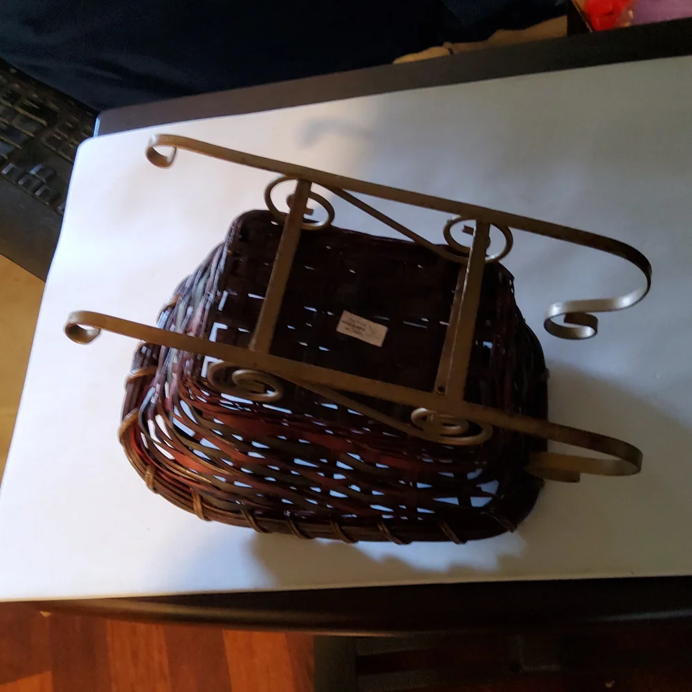 FTD Basket Weave Sleigh